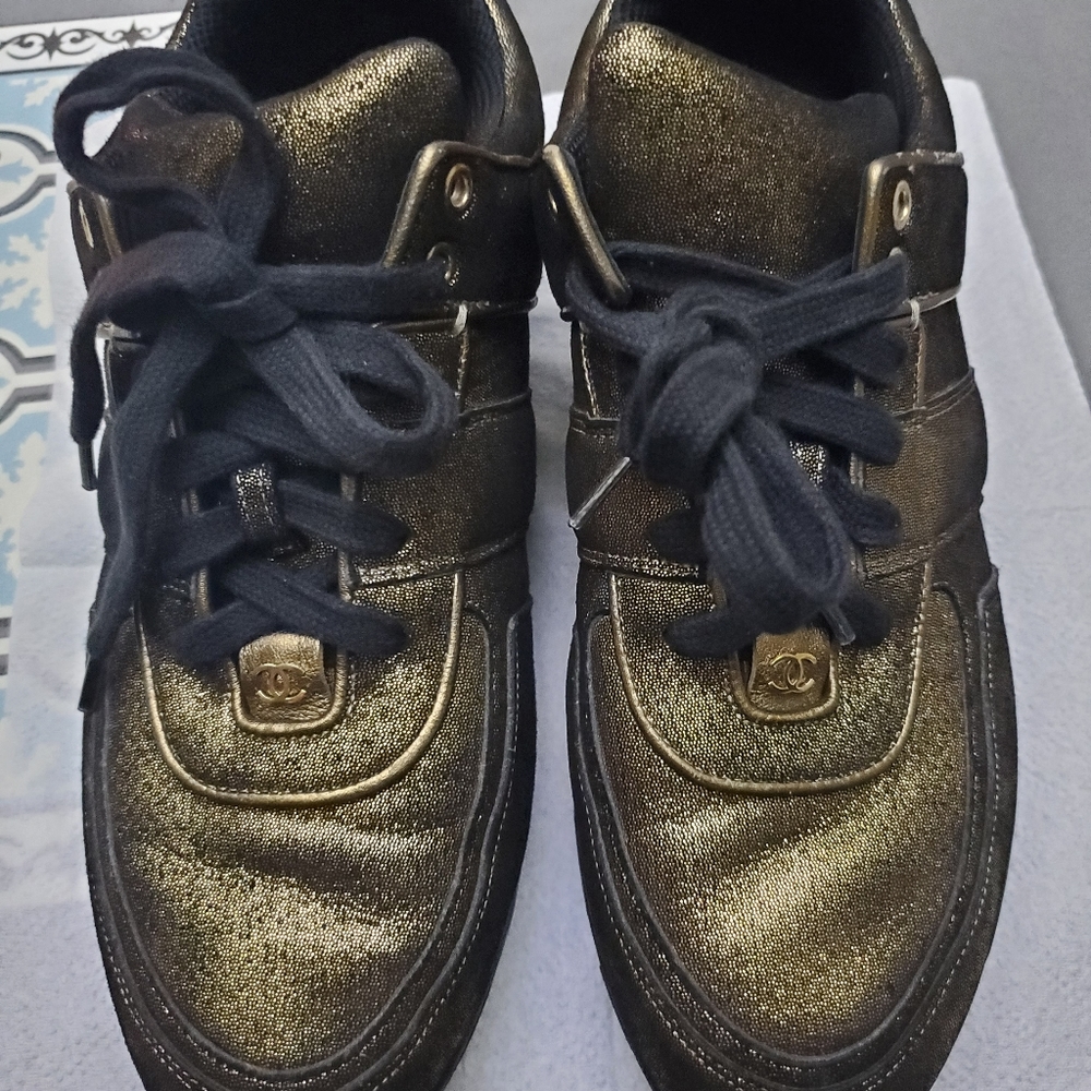 💕TRADED💕Chanel Sneakers